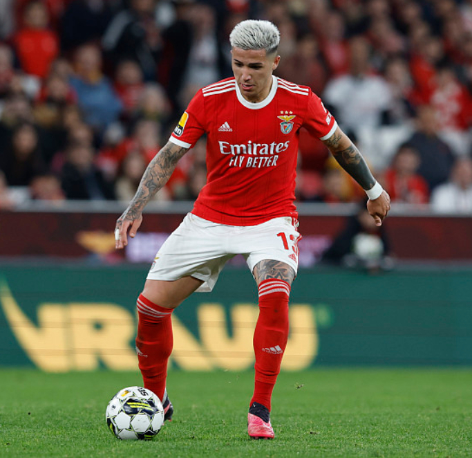 爱游戏入口-休斯敦火箭训练开放日；今夜绝杀压哨引欢呼；葡超在即；心理建设被强调(加兰压哨三分绝杀骑士险胜活塞)